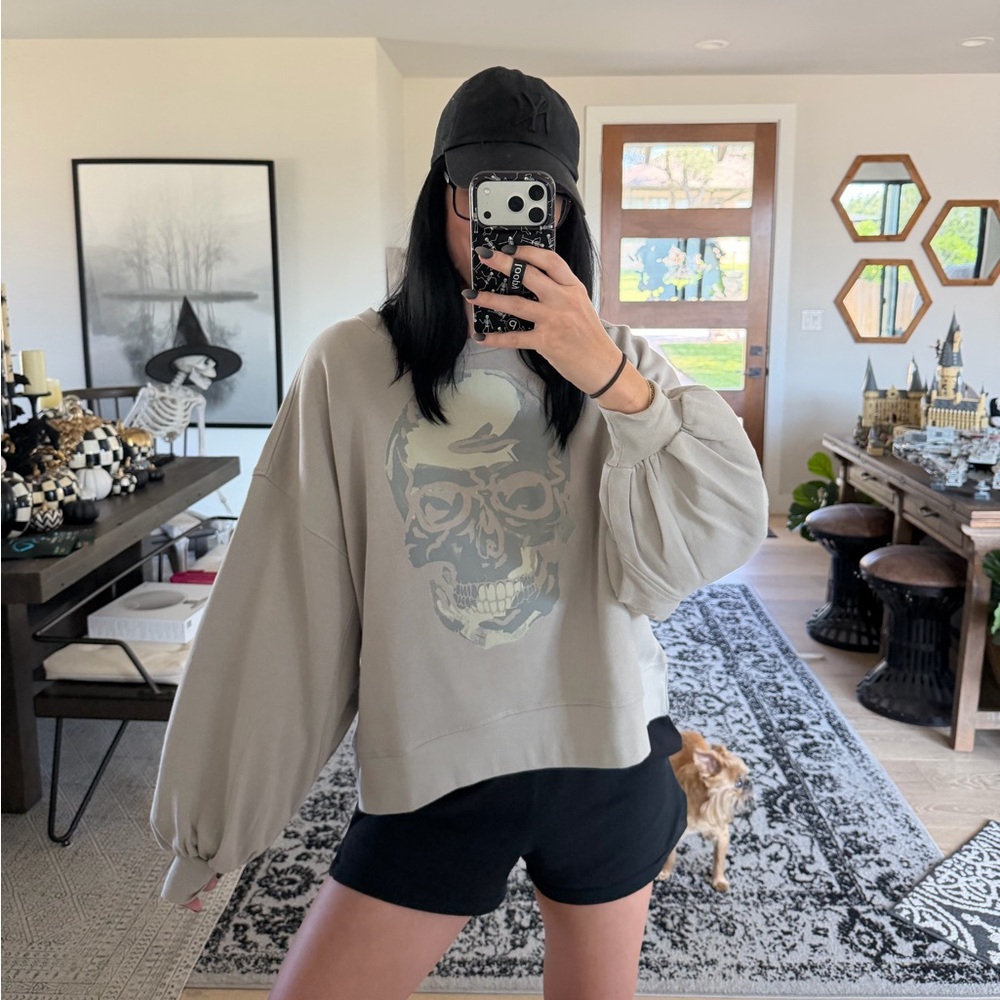 Stewart Simmons The Skull Balloon Pullover Sweatshirt